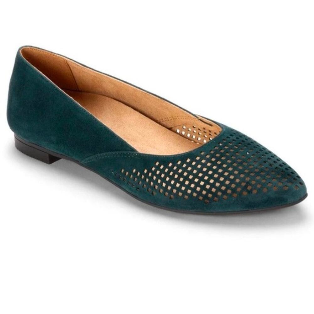 Vionic Posey green suede point toe flats sz 6